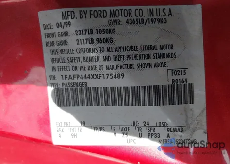 1999 Ford Mustang z USA, uszkodzony, nr VIN 1FAFP444XXF175489